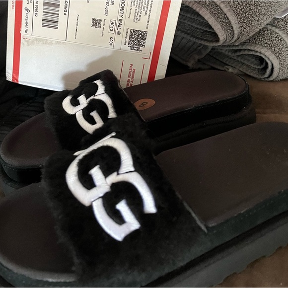 NWT Ugg Womens Platform Slides Size 8 - Picture 2 of 6